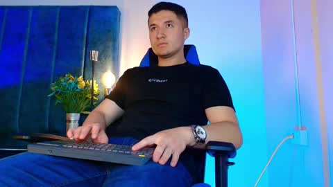 ethanconnor_ online show from October 27, 2025, 12:31 pm