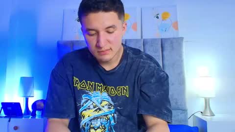 ethanconnor_ online show from November 10, 2025, 8:41 pm