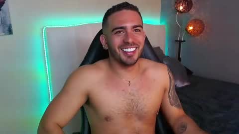 Snapshot of ethanhairy chatting on June 4, 2026, 10:38 pm Ethan online show from June 4, 2026, 10:38 pm