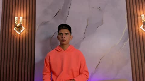 ethanhot_os online show from April 8, 2026, 7:03 pm