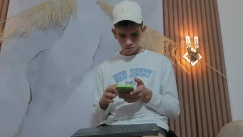 Snapshot of ethanhot_os chatting on May 12, 2026, 8:28 pm ethanhot_os online show from May 12, 2026, 8:28 pm