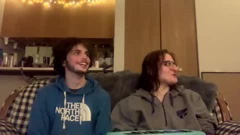 Snapshot of ethb0211 chatting on April 4, 2026, 4:44 am ethb0211 online show from April 4, 2026, 4:44 am