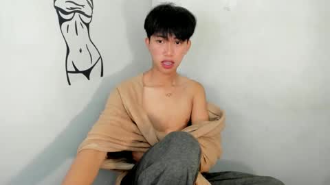 Ethan online show from February 13, 2025, 2:31 pm