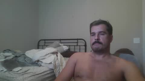 Snapshot of etim33 chatting on October 8, 2025, 8:50 pm etim33 online show from October 8, 2025, 8:50 pm