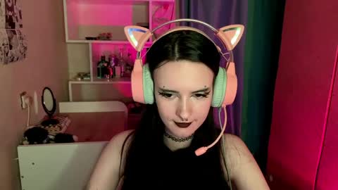 Kate online show from May 20, 2026, 5:13 am