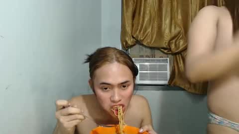 YELLA online show from January 14, 2025, 6:49 pm