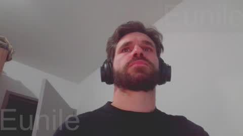 Snapshot of eunile chatting on October 5, 2025, 5:33 pm eunile online show from October 5, 2025, 5:33 pm