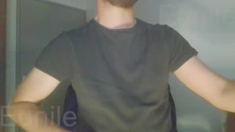 Snapshot of eunile chatting on October 6, 2025, 10:51 pm eunile online show from October 6, 2025, 10:51 pm