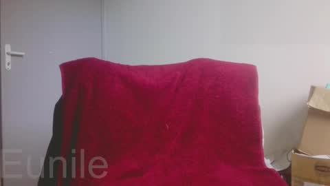 Snapshot of eunile chatting on October 23, 2025, 2:49 pm eunile online show from October 23, 2025, 2:49 pm