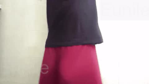 Snapshot of eunile chatting on December 14, 2025, 11:59 am eunile online show from December 14, 2025, 11:59 am