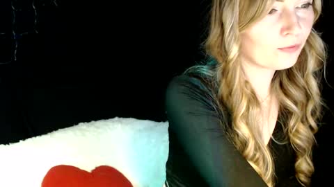 Liana online show from December 7, 2024, 6:43 am