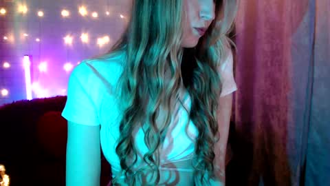 Liana online show from January 30, 2025, 4:48 am