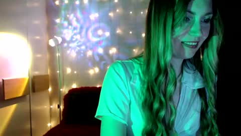 Liana online show from February 16, 2025, 4:21 pm