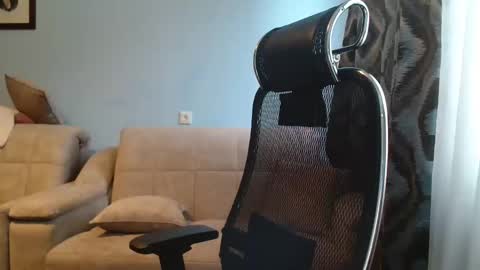 eva2323 online show from March 5, 2025, 8:32 am