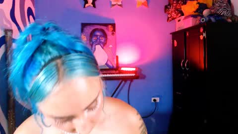 Snapshot of eva_brooks1 chatting on May 13, 2026, 4:32 am Iris Smile independent model online show from May 13, 2026, 4:32 am