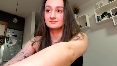 Eva  online show from February 3, 2026, 11:10 pm