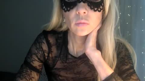 Snapshot of eva_fit_milf chatting on February 6, 2026, 10:51 am Eva Fit Milf online show from February 6, 2026, 10:51 am