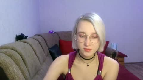 eva_forrest online show from January 21, 2025, 5:30 pm