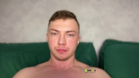 Eva and Iron online show from April 3, 2026, 10:30 pm