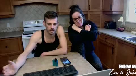 Snapshot of eva_jake chatting on February 12, 2025, 4:44 pm Eva Jake online show from February 12, 2025, 4:44 pm