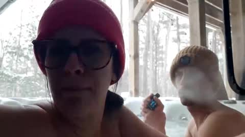 Snapshot of eva_jake chatting on February 16, 2025, 1:49 pm Eva Jake online show from February 16, 2025, 1:49 pm