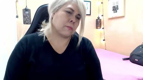 Snapshot of eva_love49 chatting on November 6, 2025, 12:06 pm eva_love49 online show from November 6, 2025, 12:06 pm