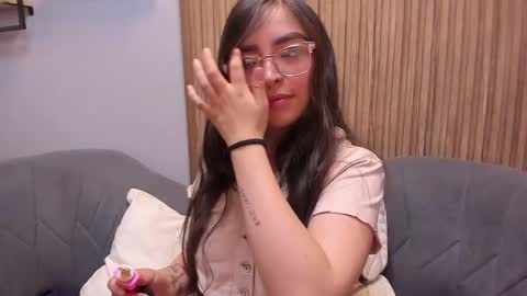 Snapshot of eva_macalliter chatting on December 12, 2024, 3:10 am Angelinne online show from December 12, 2024, 3:10 am