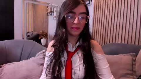 Snapshot of eva_macalliter chatting on October 12, 2025, 4:33 am Angelinne online show from October 12, 2025, 4:33 am