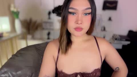 Queen Eva Mazikeen online show from March 17, 2026, 9:51 pm