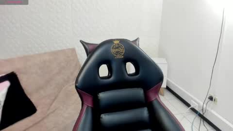 Eva  online show from March 17, 2026, 2:31 pm