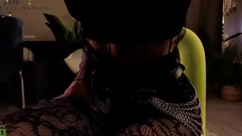 Eva online show from November 16, 2025, 5:51 pm