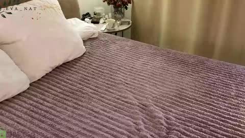 Eva online show from April 10, 2026, 10:20 am