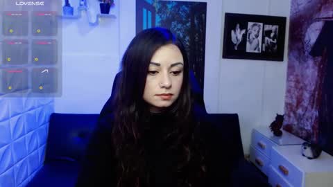 Eva online show from November 21, 2025, 2:27 pm