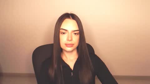 Eva online show from October 20, 2025, 7:03 pm