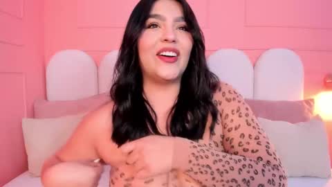 eva_saintt online show from December 3, 2025, 4:31 am