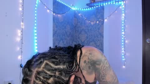 Eva  online show from April 9, 2026, 9:58 am