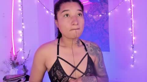 Snapshot of eva_sanderslee chatting on June 21, 2026, 9:45 am Eva online show from June 21, 2026, 9:45 am