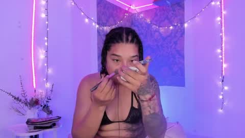 Snapshot of eva_sanderslee chatting on June 25, 2026, 10:53 am Eva online show from June 25, 2026, 10:53 am