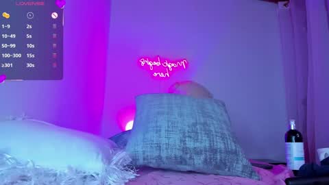 Eva Shinee online show from February 24, 2025, 1:21 pm