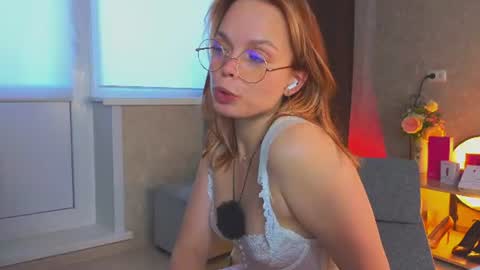 Snapshot of eva_sinn chatting on June 19, 2026, 2:10 pm Hi there i am Eva and i wish create a nice community with you so join my Ticket Show for more pleasure online show from June 19, 2026, 2:10 pm