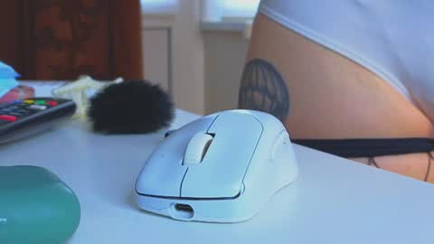 Snapshot of eva_sinn chatting on June 29, 2026, 2:06 pm Hi there i am Eva and i wish create a nice community with you so join my Ticket Show for more pleasure online show from June 29, 2026, 2:06 pm