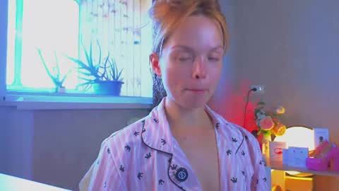 Snapshot of eva_sinn chatting on July 8, 2026, 1:15 pm Hi there i am Eva and i wish create a nice community with you so join my Ticket Show for more pleasure online show from July 8, 2026, 1:15 pm