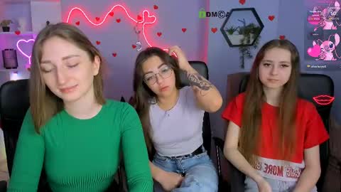 Snapshot of eva_smiith_ chatting on April 17, 2026, 5:54 am Eva online show from April 17, 2026, 5:54 am
