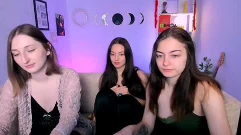 Snapshot of eva_smiith_ chatting on April 29, 2026, 5:55 am Eva online show from April 29, 2026, 5:55 am