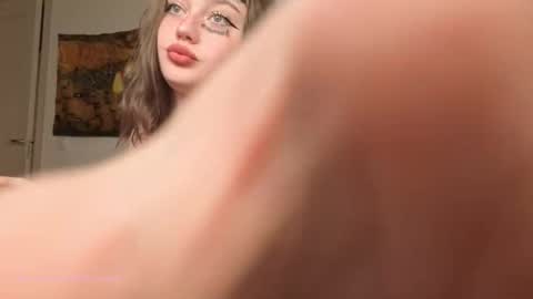Snapshot of eva_sunshine_blueeyes chatting on April 18, 2026, 9:48 pm Eva Sunshine Blue Eyes online show from April 18, 2026, 9:48 pm