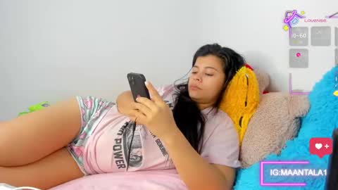 Estefania online show from October 19, 2025, 4:40 pm