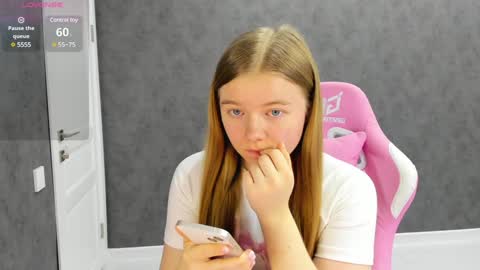 Snapshot of eva_tomiok chatting on January 25, 2025, 5:29 am Eva online show from January 25, 2025, 5:29 am