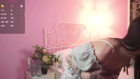 eva_vibe online show from October 11, 2025, 11:31 am