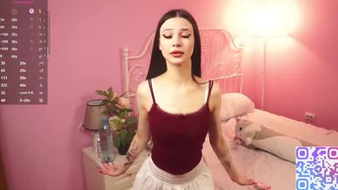 eva_vibe online show from October 28, 2025, 6:50 am