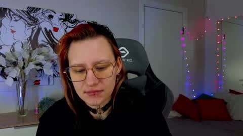 eva_vils online show from January 16, 2025, 11:37 am